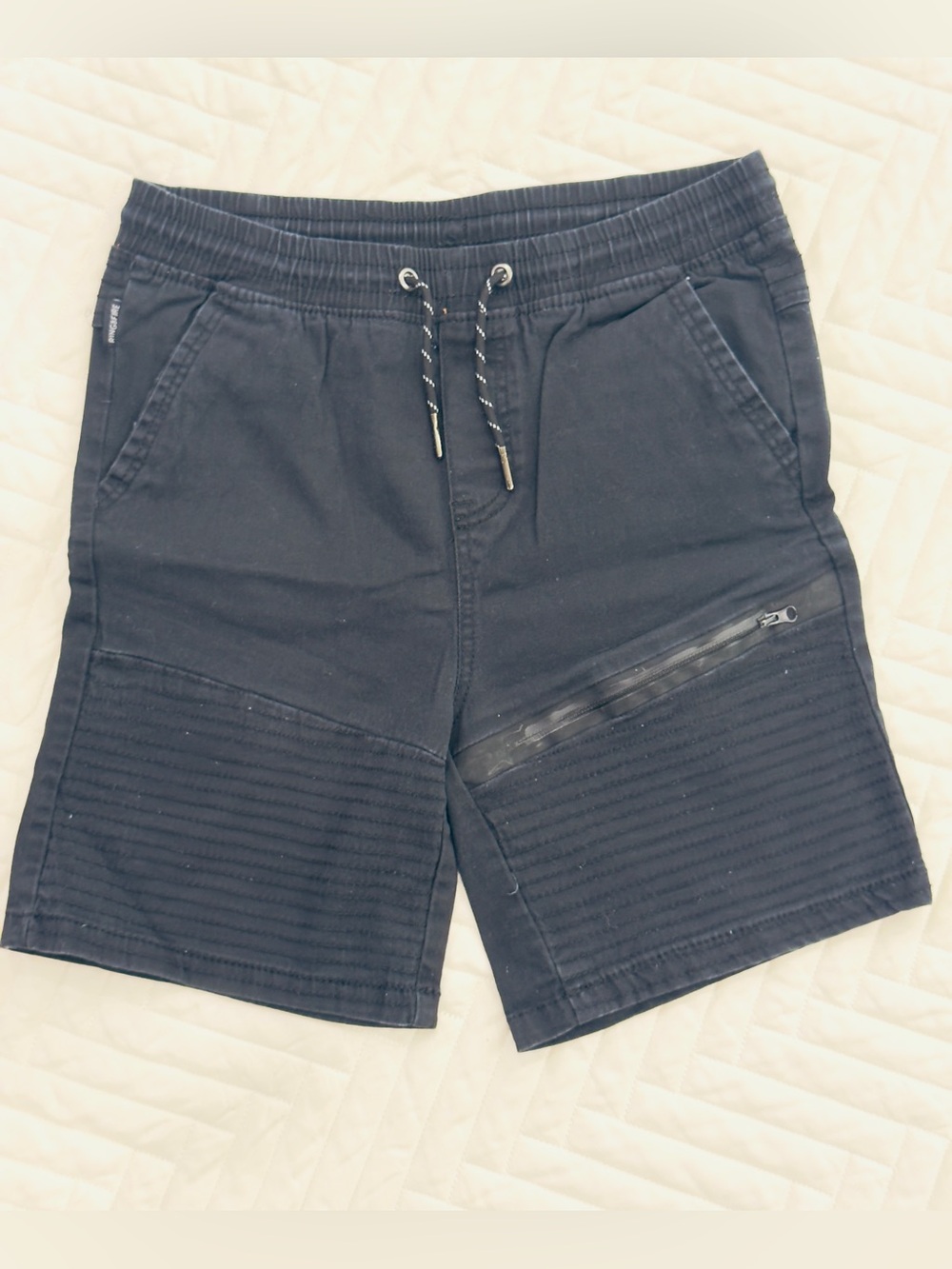 Kids Shorts in Bulk Pack Of 4 Used In Good Condition Size Small/ 7/8 And Size 12 - Picture 14 of 16